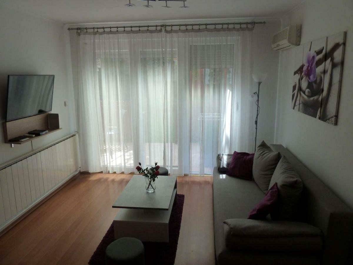 Rose Apartman Debrecen Exterior photo